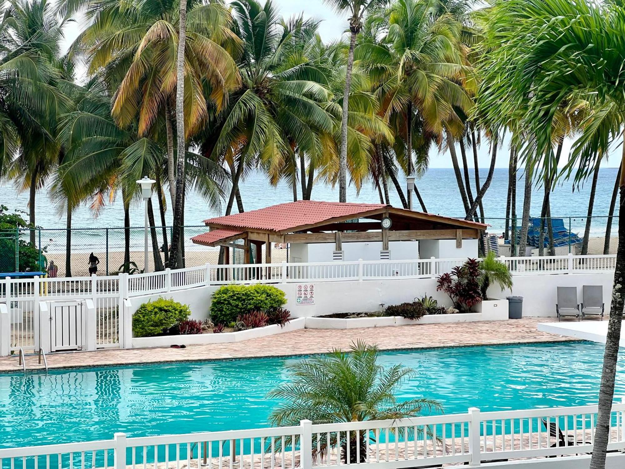 Beachfront Tropical Tantra Apartment San Juan Exteriör bild
